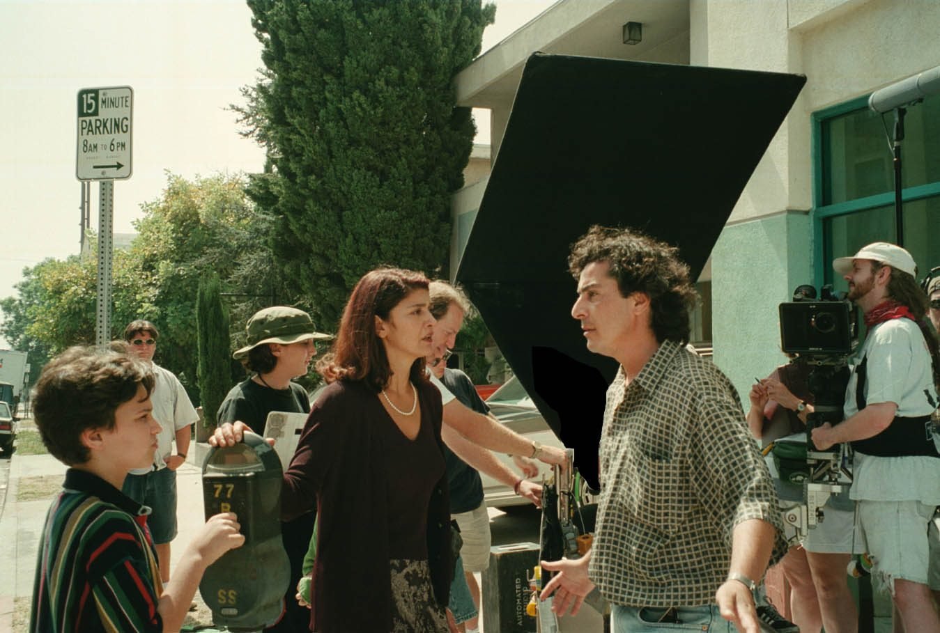 Kamshad Kooshan directs Shohreh Aghdashloo on set
